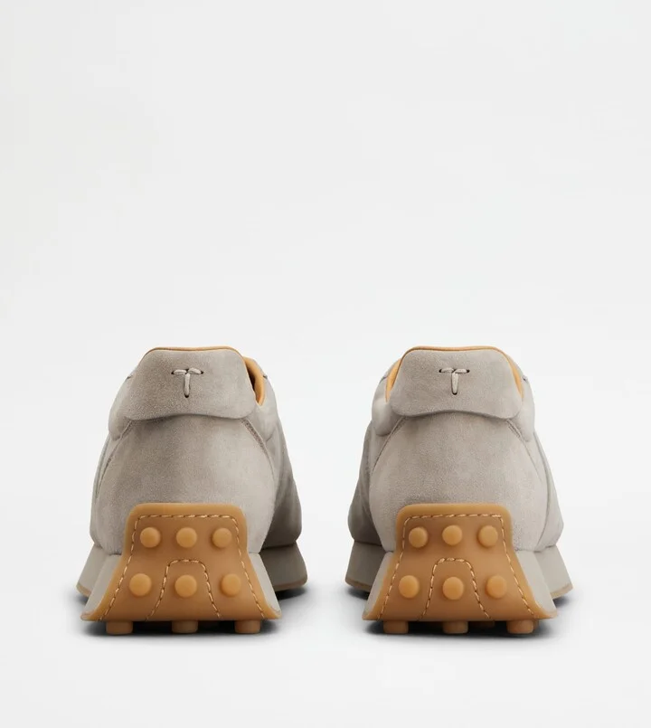 T Vintage Sneakers in Suede - Image 3