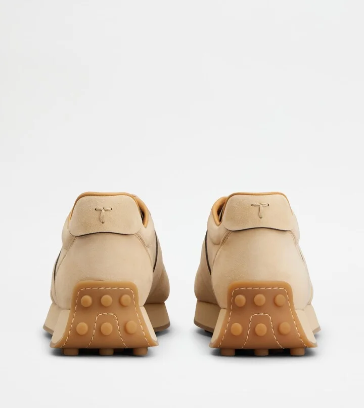 T Vintage Sneakers in Suede - Image 3