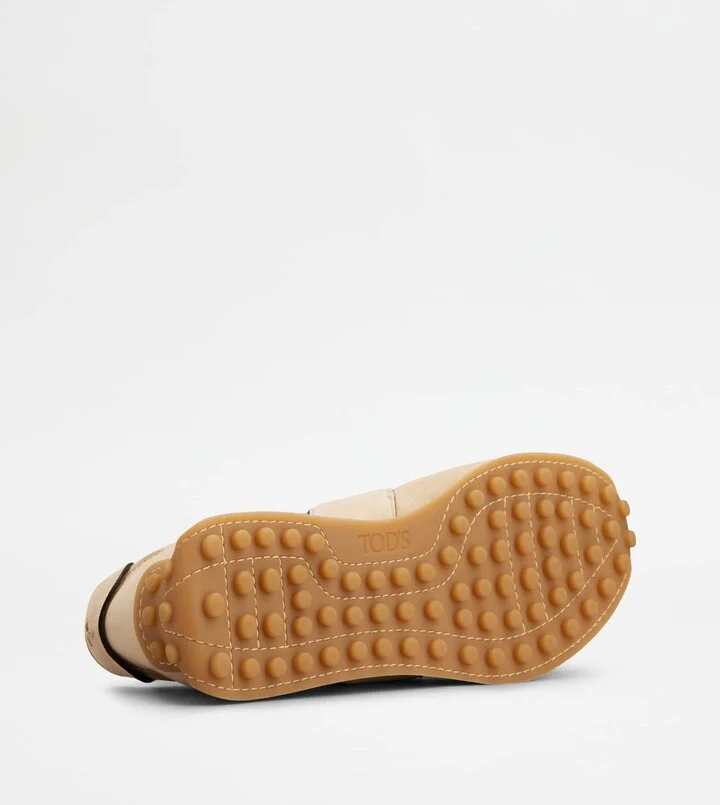 T Vintage Sneakers in Suede - Image 4