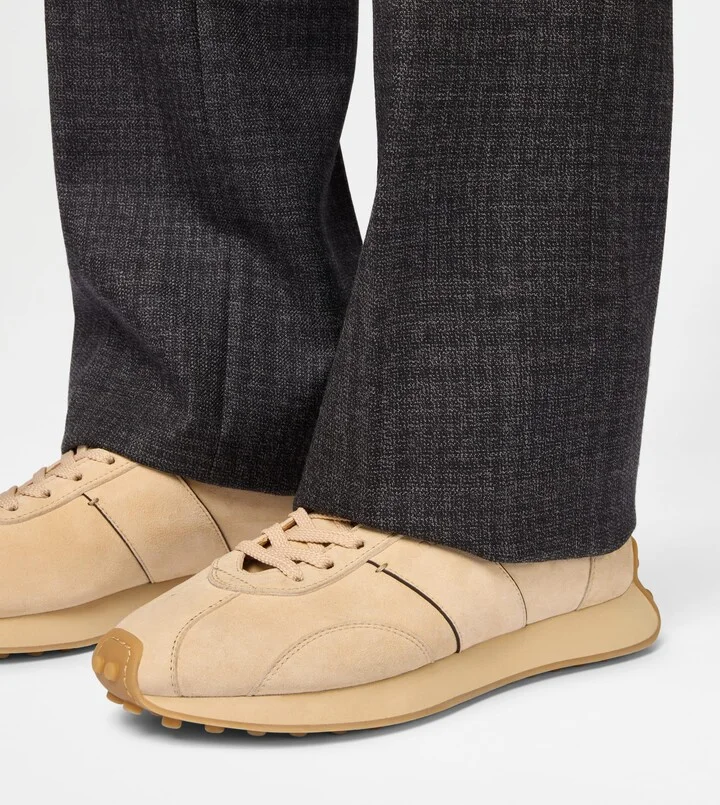 T Vintage Sneakers in Suede - Image 6