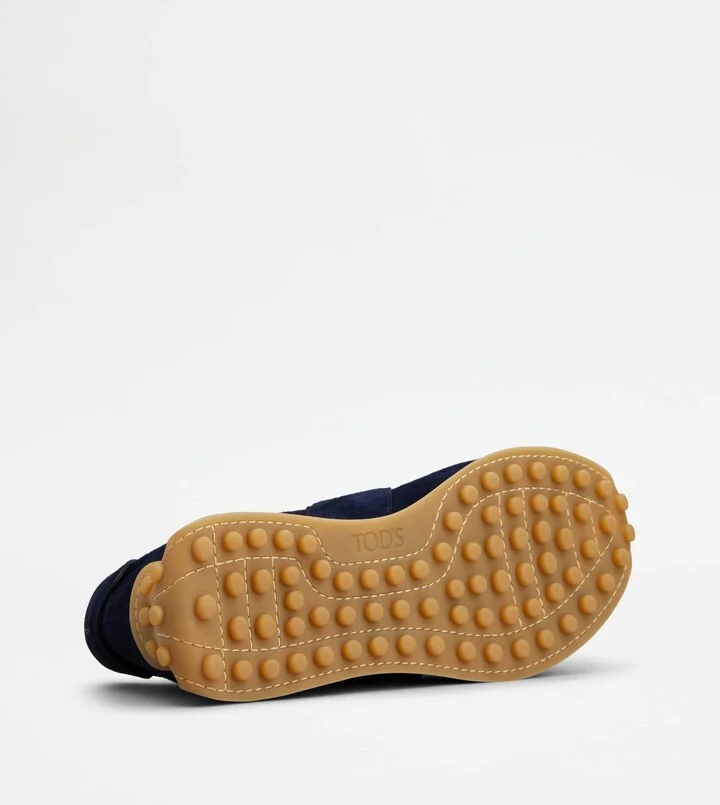 T Vintage Sneakers in Suede - Image 4