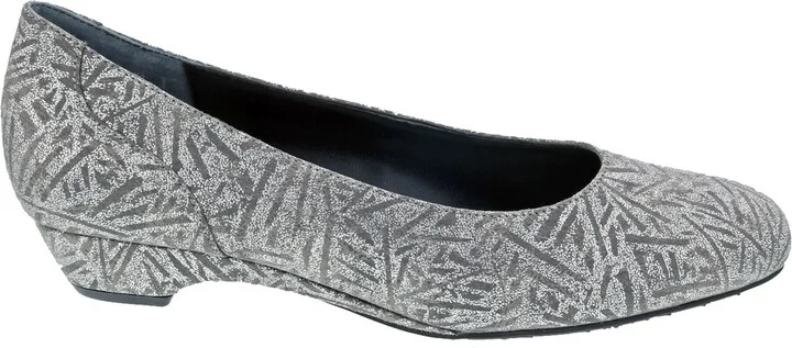 Tabitha Pump - Image 4