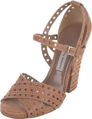 Tabitha Simmons - Image 2