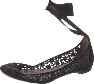 Tabitha Simmons - Image 2