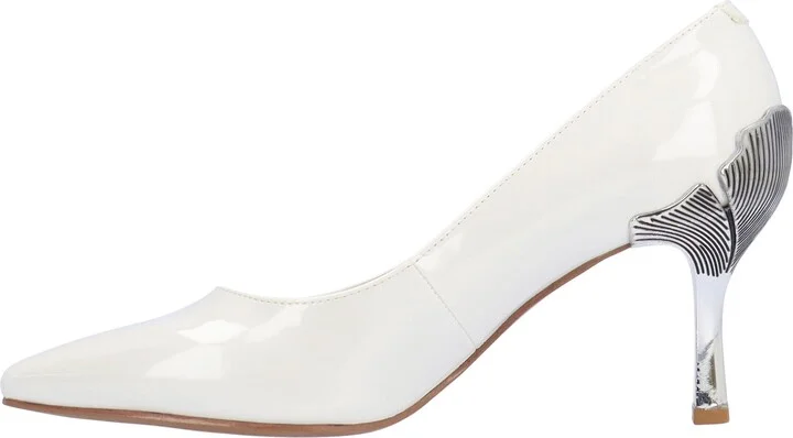 Tacy Pointed Toe Pump - Image 7