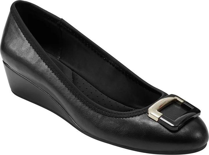 Tad 3 Womens Patent Round Toe Wedge Heels