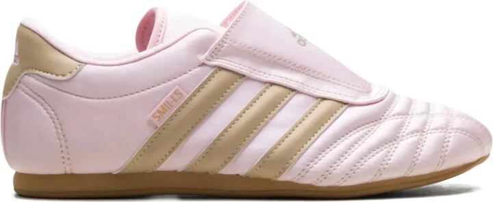 Taekwondo "Clear Pink/Magic Beige" sneakers