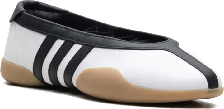 Taekwondo Mei Ballet "Cloud White/Core Black/Gum" sneakers - Image 2