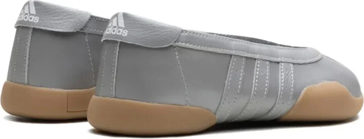 Taekwondo Mei Ballet "Silver Metallic/Silver Metallic/Gum" sneakers - Image 3
