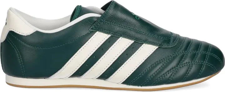Taekwondo three-stripe slip-on sneakers