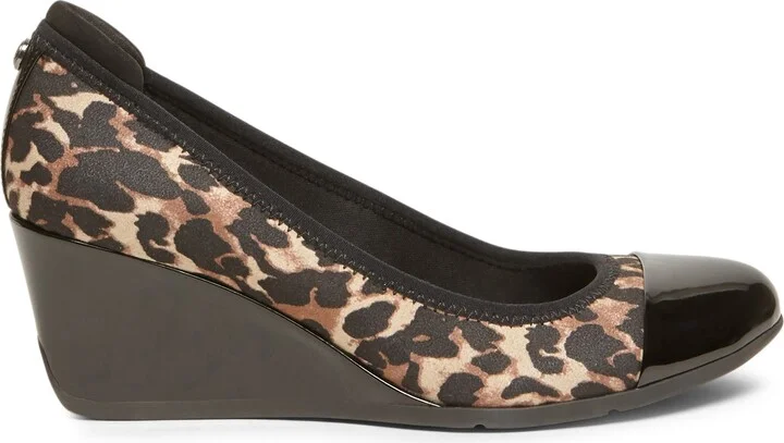 Taite Wedge Pump - Image 10