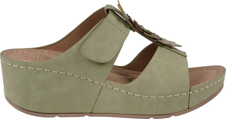 Talia Flower Wedge Sandal - Image 3