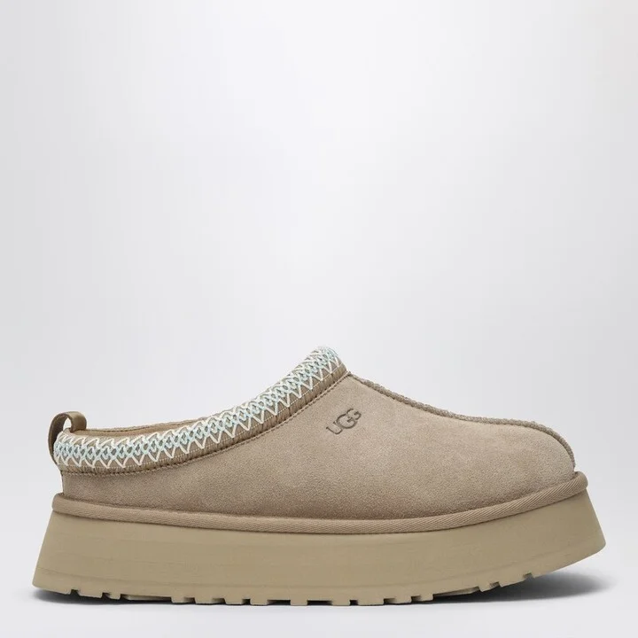 Tasman sand-coloured slipper