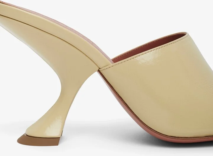 Taylor 90 patent beige slippers - Image 4
