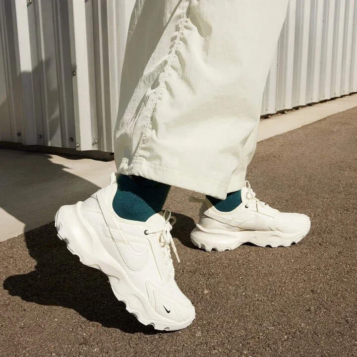 TC 7900 Sneaker - Image 2