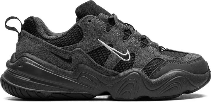 Tech Hera "Black" sneakers