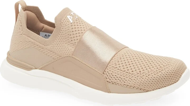 Sandstone / Ivory