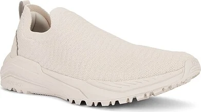 TechLoom Traveler Sneaker - Image 2
