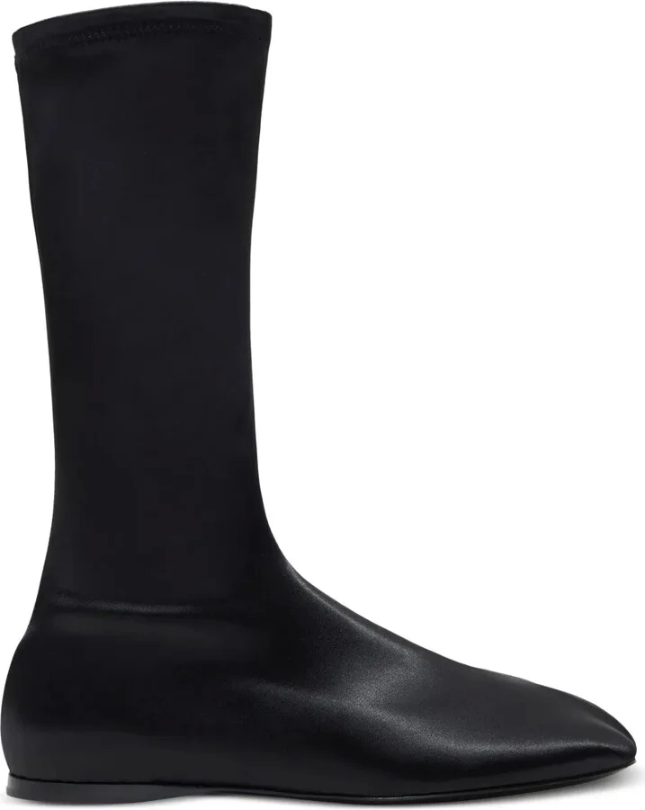 Tee boots