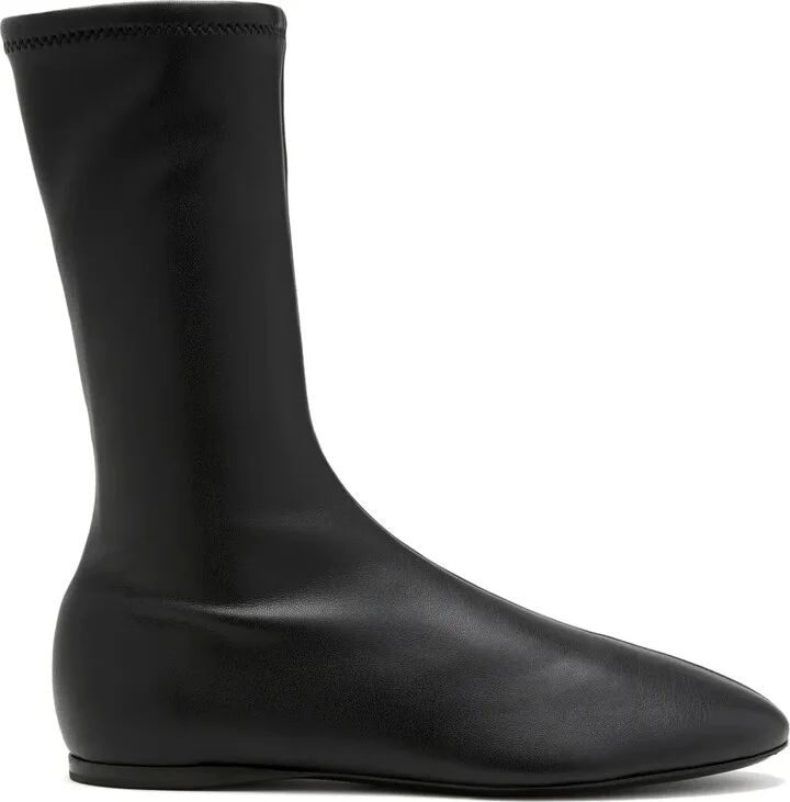 Tee boots