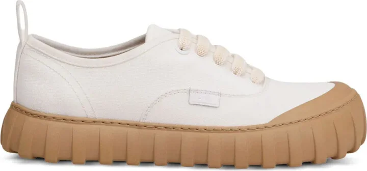 Tempo sneakers