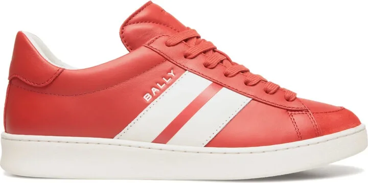 Tennis sneakers