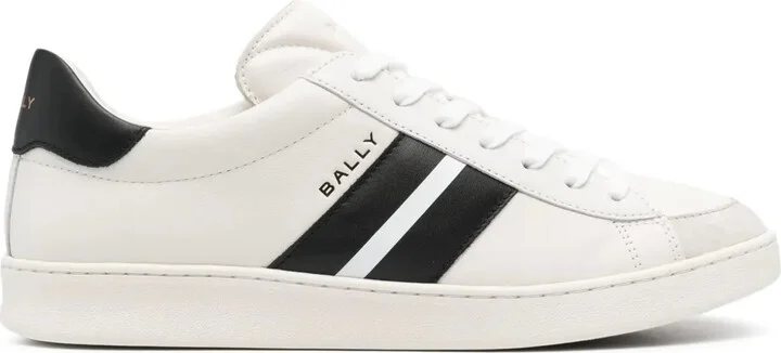 Tennis sneakers