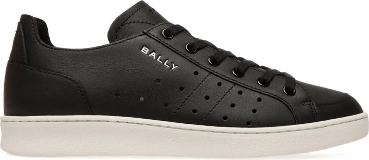 Tennis sneakers