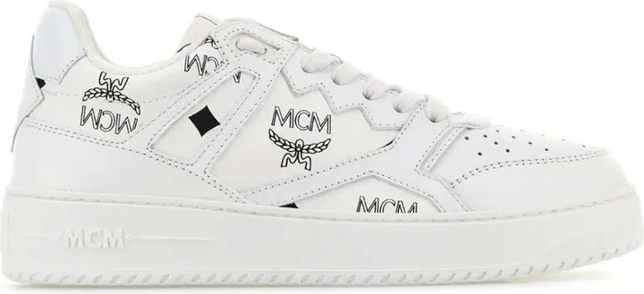 Terrain sneakers
