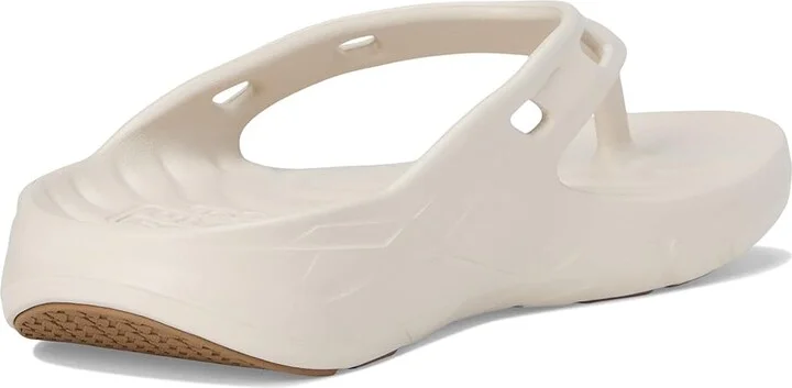 Teva ApreTrail Flip Sandals Birch : Men's 7 - Women's 9 Medium, Synthetic - Image 4