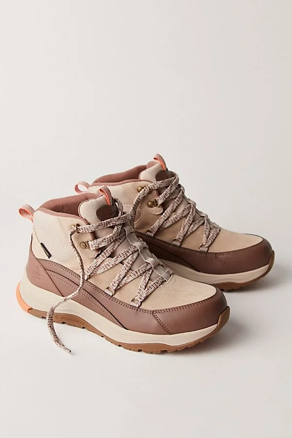 Teva Auroris Waterproof Hiking Boots - Image 2