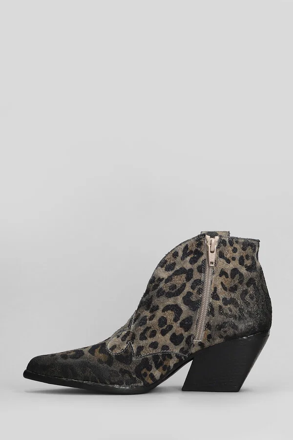 Texan Ankle Boots In Animalier Suede - Image 3