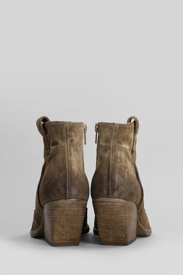 Texan Ankle Boots In Camel Suede - Image 4