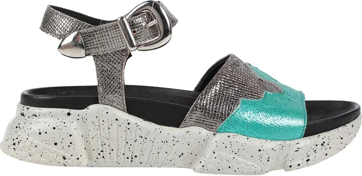 Texas Robot Woman Sandals - Image 3