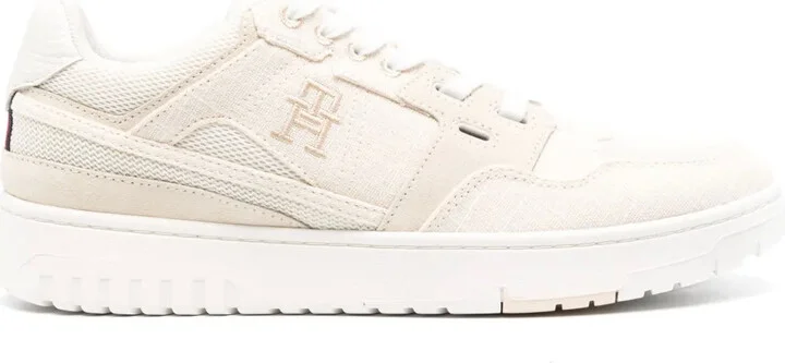 Textured Low-Tops Sneakers