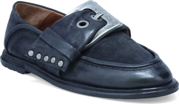Thaine Loafer