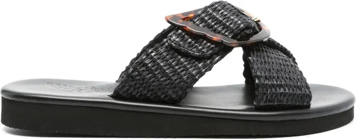 Thais straw slides
