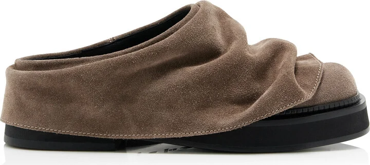 Taupe