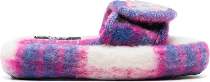 The Checked wool slides