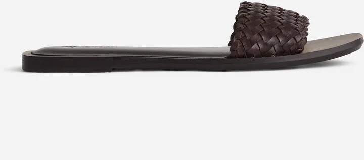 DARK CAROB