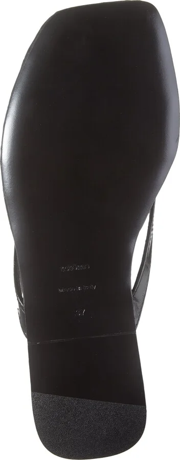 The Flip Flop Flat - Image 6