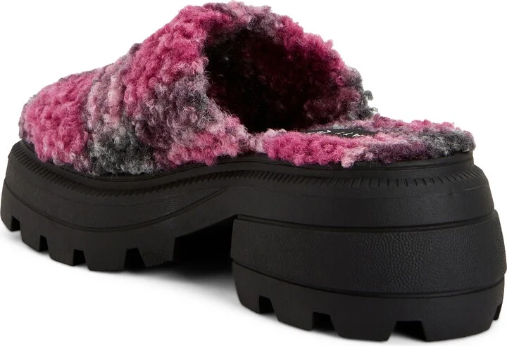 The Geli Faux Fur Combat Mule - Image 2