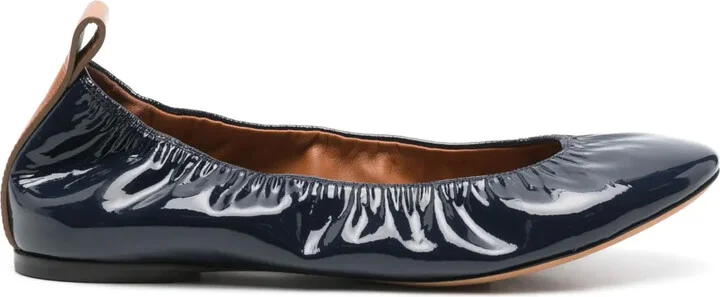 The leather ballerina flat