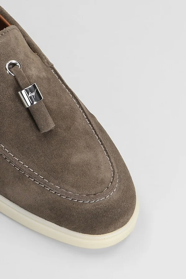 The Maui Loafers In Beige Suede - Image 5