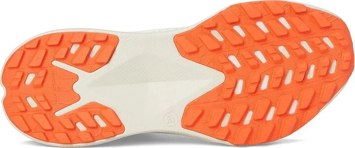 The North Face Altamesa 300 Women's Shoes White Ash/Calacatta : 8 B - Medium - Image 3