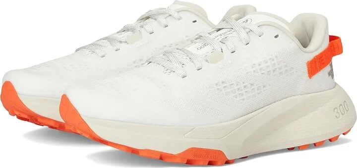 The North Face Altamesa 300 Women's Shoes White Ash/Calacatta : 8 B - Medium