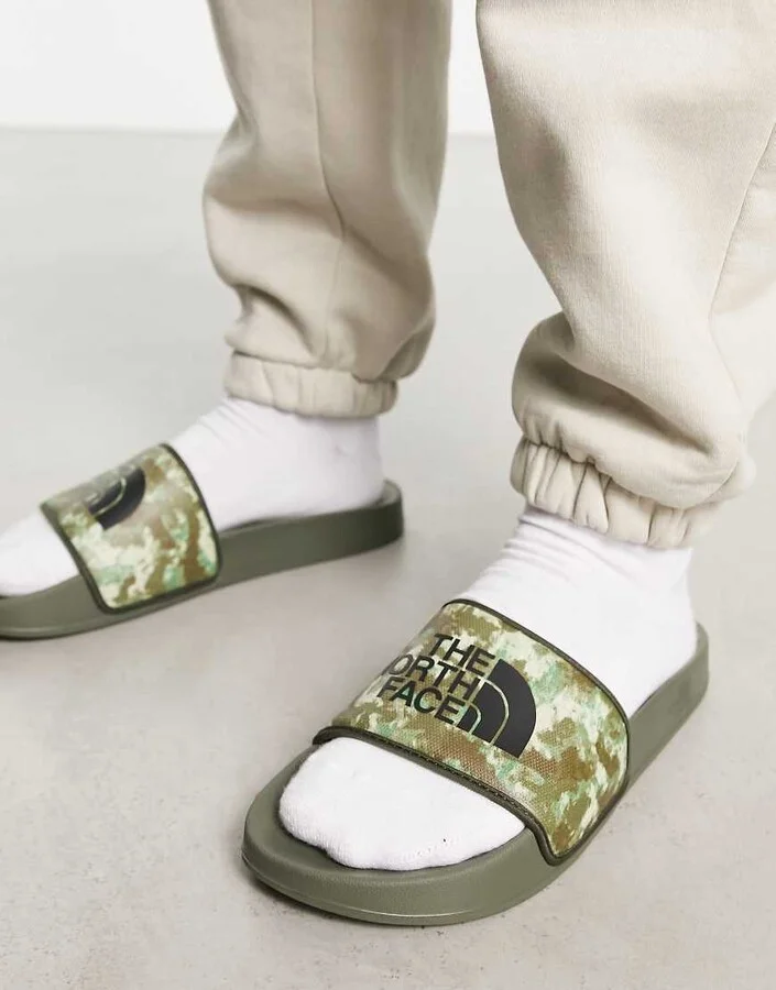 The North Face Base Camp III sliders in camo - Image 3