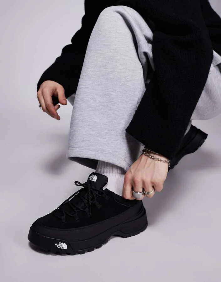 The North Face Glenclyffe Urban Low Boots in black