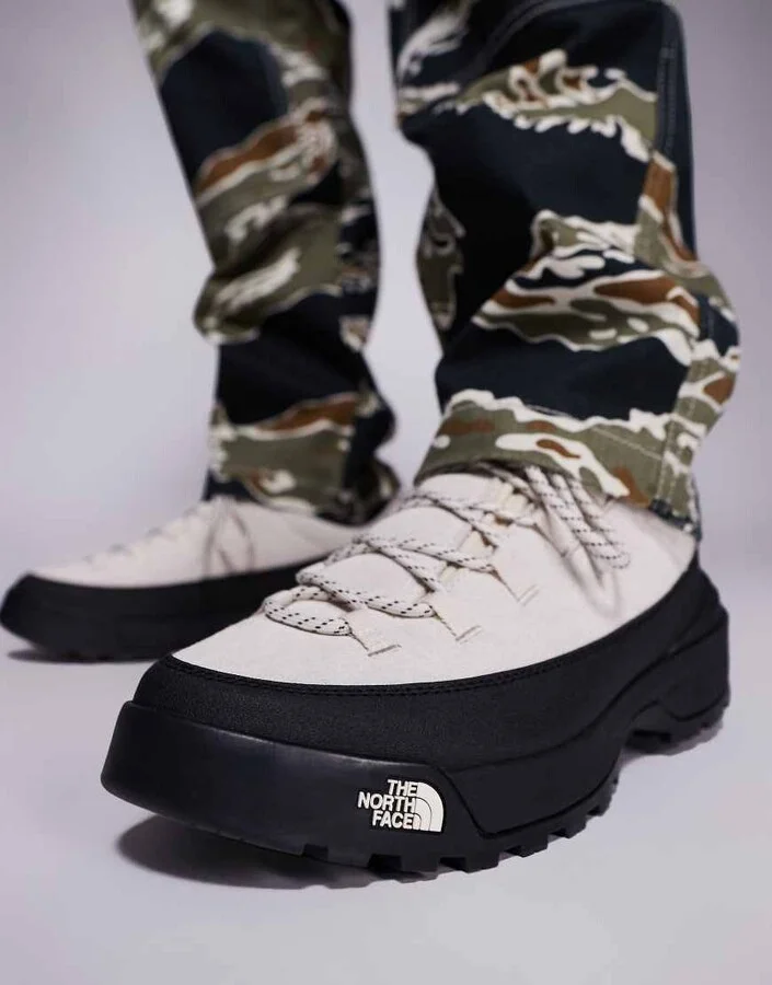 The North Face Glenclyffe Urban Low Boots in white and black