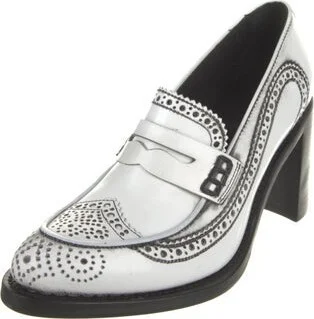 The Office of Angela Scott - Image 2